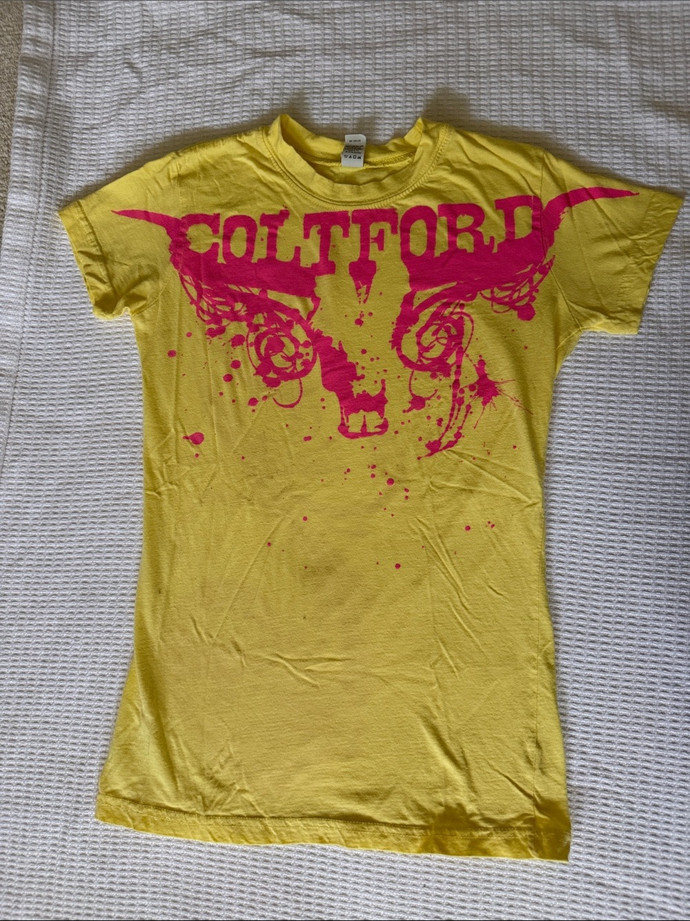 Juniors Yellow Graphic Tee - Coltford in Pink
